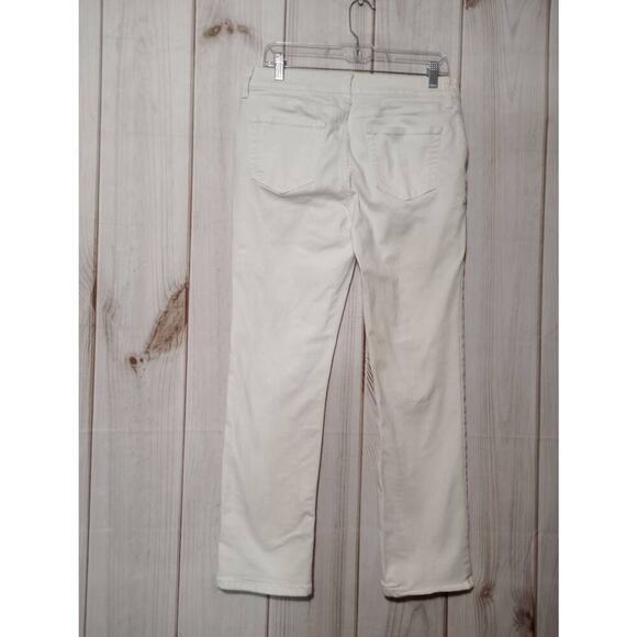 St‎ John's Bay Jeans Ladies 10 Slim White Straight Leg - Picture 2 of 8